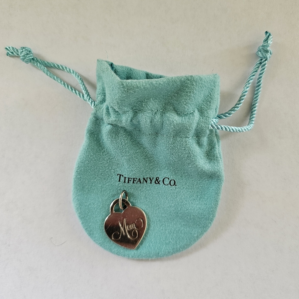 TIFFANY & CO. HEART TAG 🩶 CHARM/PENDANT